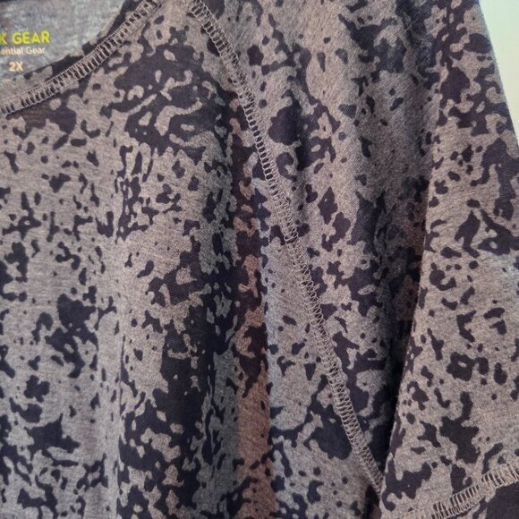 Tek Gear Essential Gear Women’s 2X Short Sleeve Top – Navy/Gray Pattern - Picture 3 of 7